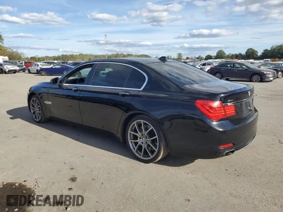 ✅ 2010 BMW 7 Series 750Li xDrive • VIN: WBAKC8C58ACY68265 • Lot: 85199925. Listed on Copart with 137,391 mi. Free auction sales archive from the USA and detailed vehicle history report at DreamBid. Image 2.