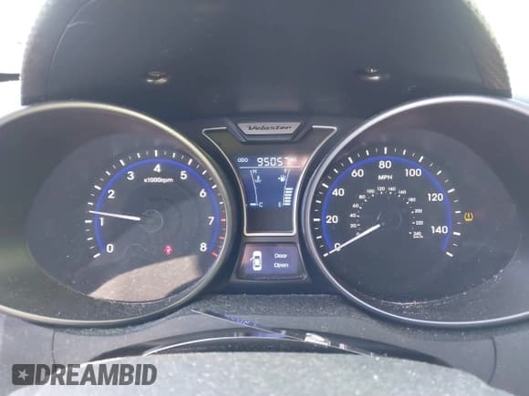 ✅ 2014 Hyundai Veloster Turbo • VIN: KMHTC6AEXEU191276 • Lot: 41838446. Wystawiony na IAAI z przebiegiem 95 057 mil. Bezpłatny archiwum sprzedaży aukcyjnych z USA i szczegółowy raport historii pojazdu na DreamBid. Zdjęcie 7.