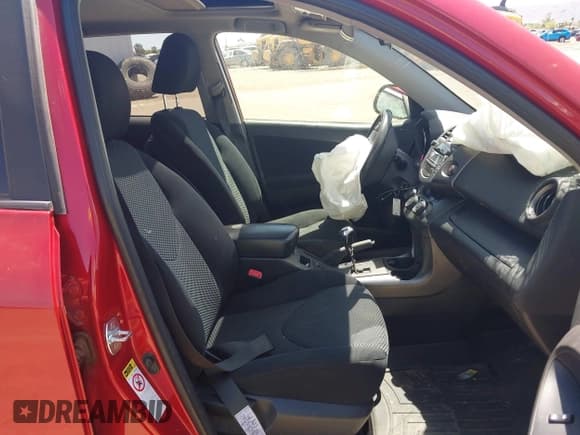 ✅ 2009 Toyota RAV4 Sport • VIN: JTMBK32V295081421 • Лот: 42107106. Опубликован ранее на IAAI с пробегом 126 916 миль. Бесплатный доступ к архиву аукционных продаж из США и подробный отчёт об истории автомобиля на DreamBid. Изображение 5.