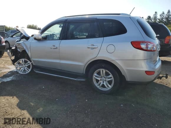 ✅ 2010 Hyundai Santa Fe GL • VIN: 5NMSG3AB3AH399378 • Lot: 70270414. Listed on Copart with Not provided. Free auction sales archive from the USA and detailed vehicle history report at DreamBid. Image 2.