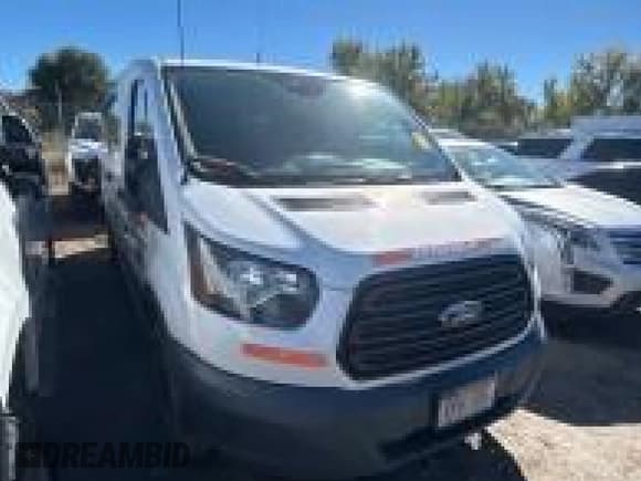 ✅ 2015 Ford Transit XLT • VIN: 1FBZX2ZMXFKB27506 • Lot: 43933994. Wystawiony na IAAI z przebiegiem 133 632 mil. Bezpłatny archiwum sprzedaży aukcyjnych z USA i szczegółowy raport historii pojazdu na DreamBid. Zdjęcie 1.