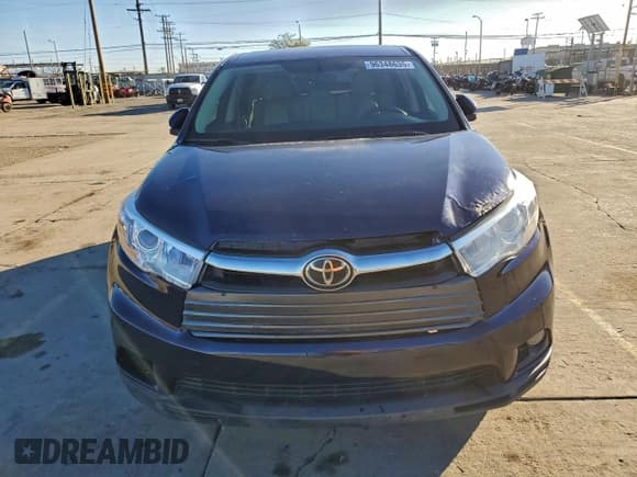 ✅ 2014 Toyota Highlander LE Plus • VIN: 5TDZKRFH7ES005073 • Lot: 96348635. Wystawiony na Copart z przebiegiem 123 755 mil. Bezpłatny archiwum sprzedaży aukcyjnych z USA i szczegółowy raport historii pojazdu na DreamBid. Zdjęcie 5.
