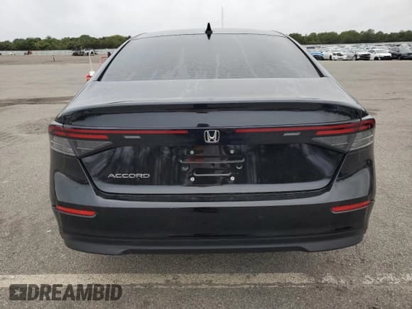 ✅ 2025 Honda Accord SE • VIN: 1HGCY1F42SA048068 • Lot: 82061435. Listed on Copart with 890 mi. Free auction sales archive from the USA and detailed vehicle history report at DreamBid. Image 6.