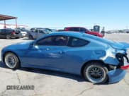 ✅ 2010 Hyundai Genesis Coupe Track • VIN: KMHHU6KH2AU010760 • Lot: 42688972. Wystawiony na IAAI z przebiegiem 112 055 mil. Bezpłatny archiwum sprzedaży aukcyjnych z USA i szczegółowy raport historii pojazdu na DreamBid. Zdjęcie 14.