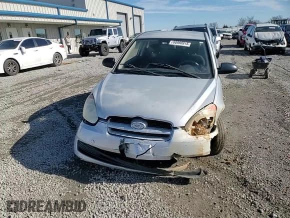 ✅ 2008 Hyundai Accent GS • VIN: KMHCM36C08U098550 • Лот: 88980915. Опубликован ранее на Copart с пробегом 87 831 миль. Бесплатный доступ к архиву аукционных продаж из США и подробный отчёт об истории автомобиля на DreamBid. Изображение 11.
