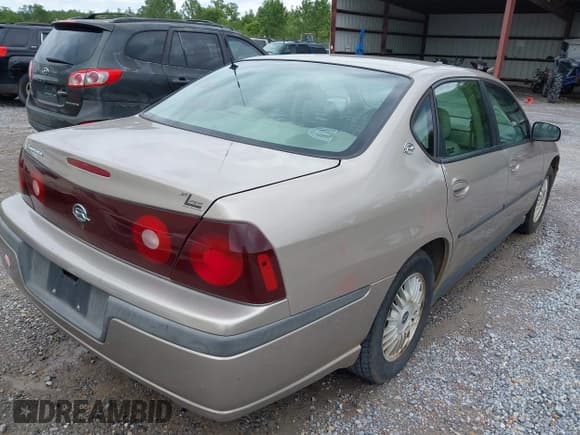 ✅ 2002 Chevrolet Impala • VIN: 2G1WF55EX29278884 • Lot: 42240289. Wystawiony na IAAI z przebiegiem 145 371 mil. Bezpłatny archiwum sprzedaży aukcyjnych z USA i szczegółowy raport historii pojazdu na DreamBid. Zdjęcie 4.
