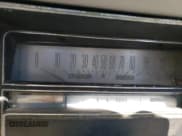 ✅ 1976 Cadillac Eldorado • VIN: 6L67S4Q405945 • Lot: 73257834. Wystawiony na Copart z przebiegiem 98 761 mil. Bezpłatny archiwum sprzedaży aukcyjnych z USA i szczegółowy raport historii pojazdu na DreamBid. Zdjęcie 9.