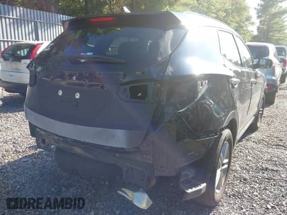 2017 Hyundai Santa Fe 2.4L с VIN 5NMZUDLB4HH015774, выставлен на аукционе IAAI как лот 43260785 с пробегом 158 905 миль миль и . История ставок и продаж доступна на DreamBid. Изображение 4.