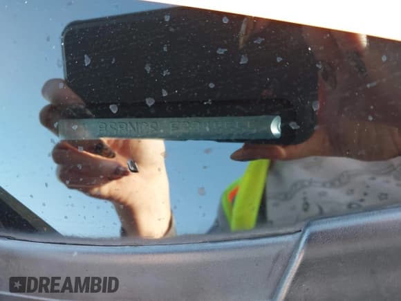 ✅ 2015 Subaru Outback Limited • VIN: 4S4BSBNC8F3345555 • Lot: 43655457. Listed on IAAI with 137,975 mi. Free auction sales archive from the USA and detailed vehicle history report at DreamBid. Image 9.