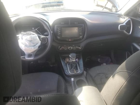 ✅ 2021 Kia Soul S • VIN: KNDJ23AU5M7146330 • Лот: 84575795. Опубликован ранее на Copart с пробегом 86 450 миль. Бесплатный доступ к архиву аукционных продаж из США и подробный отчёт об истории автомобиля на DreamBid. Изображение 8.