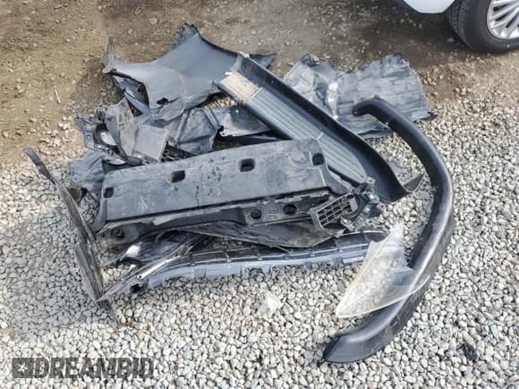 ✅ 2020 Toyota Yaris LE • VIN: 3MYDLBYVXLY712001 • Lot: 92403465. Wystawiony na Copart z przebiegiem 82 458 mil. Bezpłatny archiwum sprzedaży aukcyjnych z USA i szczegółowy raport historii pojazdu na DreamBid. Zdjęcie 12.