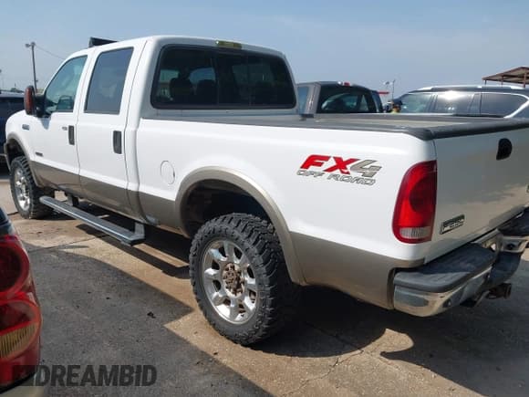 ✅ 2005 Ford F-250 XL • VIN: 1FTSW21P25EA13745 • Lot: 42273521. Listed on IAAI with 259,024 mi. Free auction sales archive from the USA and detailed vehicle history report at DreamBid. Image 3.
