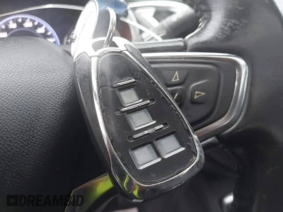 2019 Chevrolet Malibu Premier с VIN 1G1ZE5SX9KF178661, выставлен на аукционе IAAI как лот 43296584 с пробегом 123 374 миль миль и . История ставок и продаж доступна на DreamBid. Изображение 11.