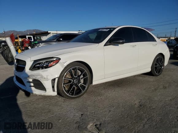 ✅ 2020 Mercedes-Benz C 300 • VIN: W1KWF8DB7LR584938 • Lot: 90307795. Listed on Copart with 84,790 mi. Free auction sales archive from the USA and detailed vehicle history report at DreamBid. Image 1.