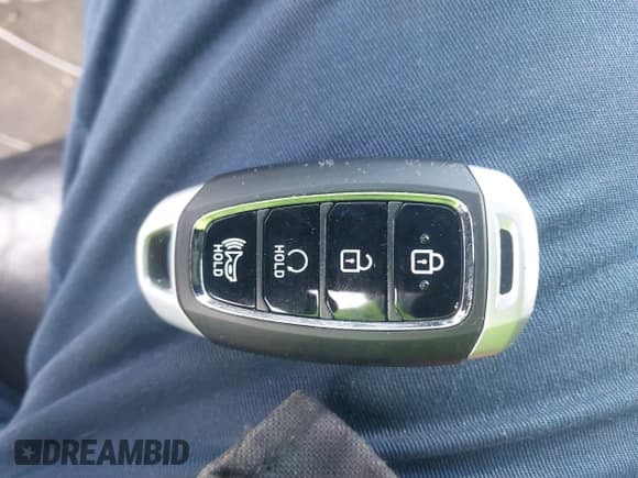 ✅ 2022 Hyundai Venue Limited • VIN: KMHRC8A36NU169568 • Lot: 41046480. Listed on IAAI with 281,967 mi. Free auction sales archive from the USA and detailed vehicle history report at DreamBid. Image 11.