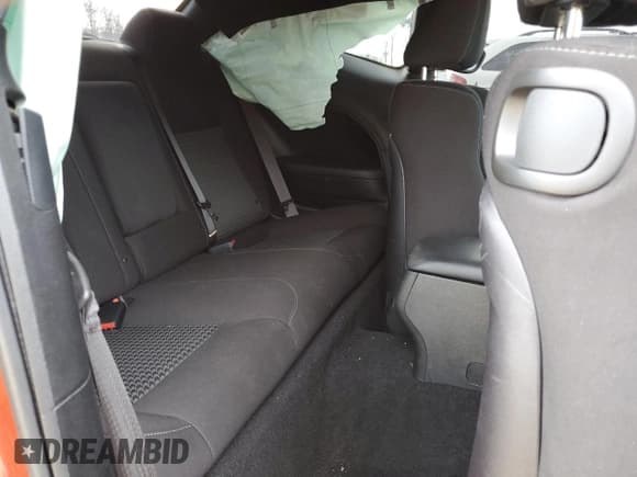 ✅ 2020 Dodge Challenger GT • VIN: 2C3CDZJG6LH176959 • Lot: 39811584. Wystawiony na Copart z przebiegiem 32 103 mil. Bezpłatny archiwum sprzedaży aukcyjnych z USA i szczegółowy raport historii pojazdu na DreamBid. Zdjęcie 10.