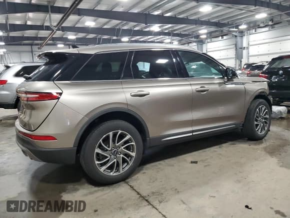 ✅ 2021 Lincoln Corsair Standard • VIN: 5LMCJ1D97MUL23784 • Lot: 61649895. Listed on Copart with 17,140 mi. Free auction sales archive from the USA and detailed vehicle history report at DreamBid. Image 3.