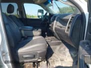 ✅ 2018 Ram 2500 Tradesman • VIN: 3C6UR5HL8JG283691 • Lot: 43219908. Listed on IAAI with 155,463 mi. Free auction sales archive from the USA and detailed vehicle history report at DreamBid. Image 5.