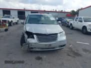 ✅ 2009 Chrysler Town & Country Limited • VIN: 2A8HR64X59R561518 • Lot: 41912572. Wystawiony na IAAI z przebiegiem 165 518 mil. Bezpłatny archiwum sprzedaży aukcyjnych z USA i szczegółowy raport historii pojazdu na DreamBid. Zdjęcie 12.