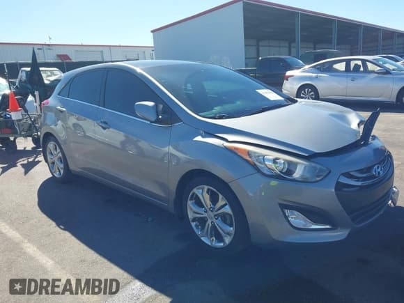 ✅ 2015 Hyundai Elantra • VIN: KMHD35LH3FU246321 • Lot: 43491658. Wystawiony na IAAI z przebiegiem 78 519 mil. Bezpłatny archiwum sprzedaży aukcyjnych z USA i szczegółowy raport historii pojazdu na DreamBid. Zdjęcie 1.