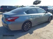 ✅ 2018 Nissan Altima SV • VIN: 1N4AL3AP4JC196734 • Лот: 43197318. Опубликован ранее на IAAI с пробегом 172 518 миль. Бесплатный доступ к архиву аукционных продаж из США и подробный отчёт об истории автомобиля на DreamBid. Изображение 4.