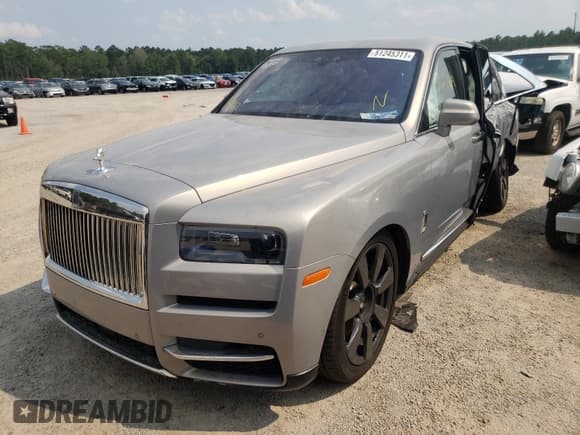 ✅ 2020 Rolls-Royce Cullinan • VIN: SLATV4C03LU202157 • Lot: 51245311. Wystawiony na Copart z przebiegiem Nie podano. Bezpłatny archiwum sprzedaży aukcyjnych z USA i szczegółowy raport historii pojazdu na DreamBid. Zdjęcie 2.