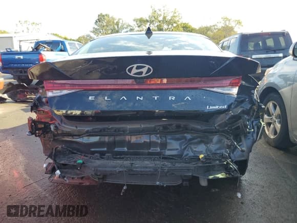 ✅ 2024 Hyundai Elantra Limited • VIN: KMHLP4DGXRU831045 • Лот: 83862565. Опубликован ранее на Copart с пробегом 8 744 миль. Бесплатный доступ к архиву аукционных продаж из США и подробный отчёт об истории автомобиля на DreamBid. Изображение 6.