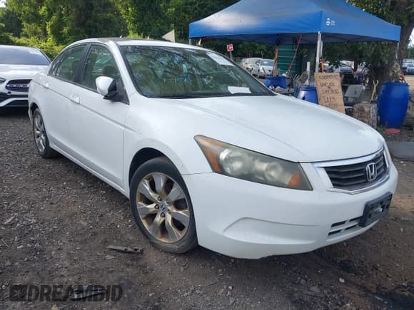 ✅ 2008 Honda Accord EX • VIN: 1HGCP26708A013296 • Lot: 42818196. Listed on IAAI with 220,367 mi. Free auction sales archive from the USA and detailed vehicle history report at DreamBid. Image 1.