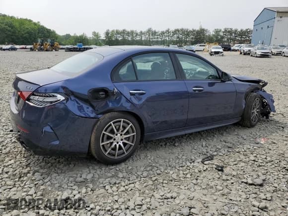 ✅ 2025 Mercedes-Benz C 43 AMG • VIN: W1KAF8HB7SR272959 • Lot: 60593565. Wystawiony na Copart z przebiegiem Nie podano. Bezpłatny archiwum sprzedaży aukcyjnych z USA i szczegółowy raport historii pojazdu na DreamBid. Zdjęcie 3.