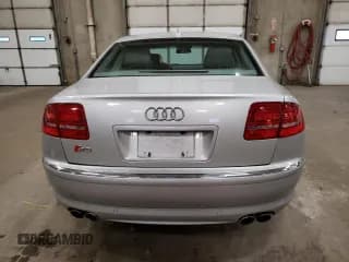 ✅ 2008 Audi S8 • VIN: WAUPN94E48N014604 • Лот: 82362434. Опубликован ранее на Copart с пробегом 202 532 миль. Бесплатный доступ к архиву аукционных продаж из США и подробный отчёт об истории автомобиля на DreamBid. Изображение 6.