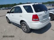 ✅ 2004 Kia Sorento LX • VIN: KNDJD733345200810 • Lot: 42595768. Listed on IAAI with 133,120 mi. Free auction sales archive from the USA and detailed vehicle history report at DreamBid. Image 3.
