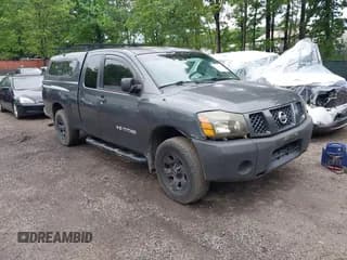✅ 2007 Nissan Titan LE • VIN: 1N6BA06A57N239737 • Lot: 42222533. Listed on IAAI with 183,336 mi. Free auction sales archive from the USA and detailed vehicle history report at DreamBid. Image 1.