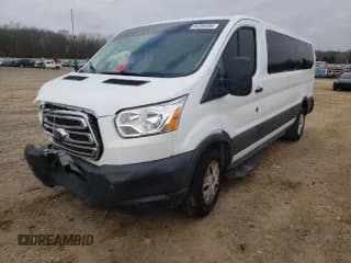 ✅ 2019 Ford Transit Passenger XL • VIN: 1FBZX2YM5KKA47333 • Lot: 44350205. Wystawiony na Copart z przebiegiem 84 588 mil. Bezpłatny archiwum sprzedaży aukcyjnych z USA i szczegółowy raport historii pojazdu na DreamBid. Zdjęcie 1.