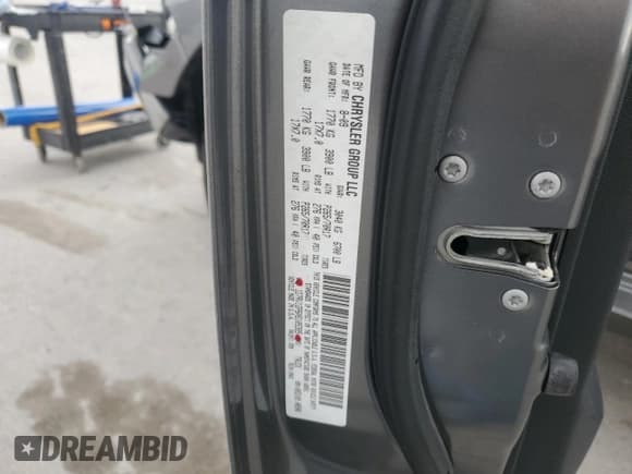 ✅ 2010 Dodge 1500 SLT • VIN: 1D7RV1GP6AS105395 • Lot: 91826225. Listed on Copart with 170,191 mi. Free auction sales archive from the USA and detailed vehicle history report at DreamBid. Image 13.