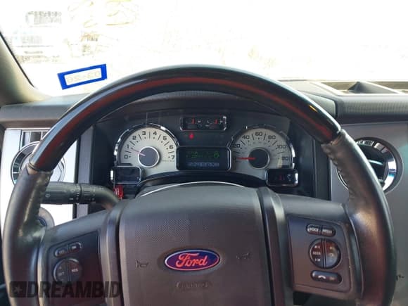 ✅ 2014 Ford Expedition Limited • VIN: 1FMJU1K54EEF07061 • Lot: 43894714. Listed on IAAI with 235,789 mi. Free auction sales archive from the USA and detailed vehicle history report at DreamBid. Image 7.