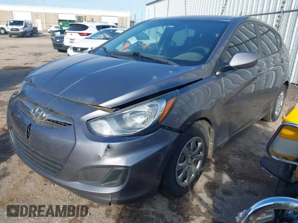 ✅ 2013 Hyundai Accent GS • VIN: KMHCT5AE9DU123205 • Lot: 43864921. Listed on IAAI with 197,257 mi. Free auction sales archive from the USA and detailed vehicle history report at DreamBid. Image 2.