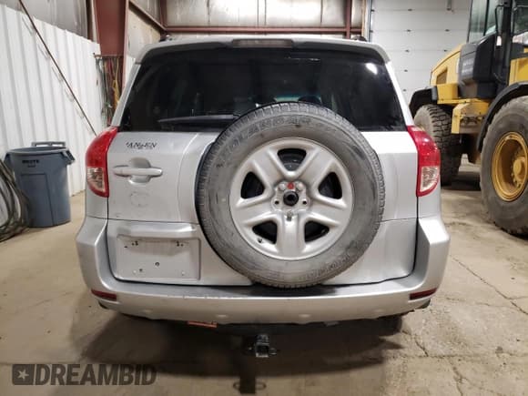 ✅ 2008 Toyota RAV4 Limited • VIN: JTMZK31V785020483 • Лот: 86329225. Опубликован ранее на Copart с пробегом Не указан. Бесплатный доступ к архиву аукционных продаж из США и подробный отчёт об истории автомобиля на DreamBid. Изображение 6.