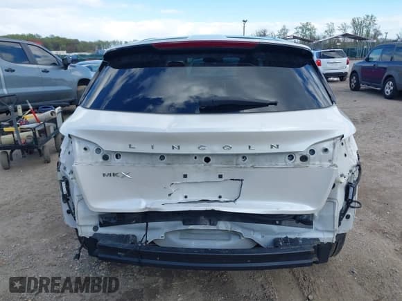 ✅ 2016 Lincoln MKX Select • VIN: 2LMPJ6KR7GBL59266 • Lot: 42044990. Listed on IAAI with 131,233 mi. Free auction sales archive from the USA and detailed vehicle history report at DreamBid. Image 17.