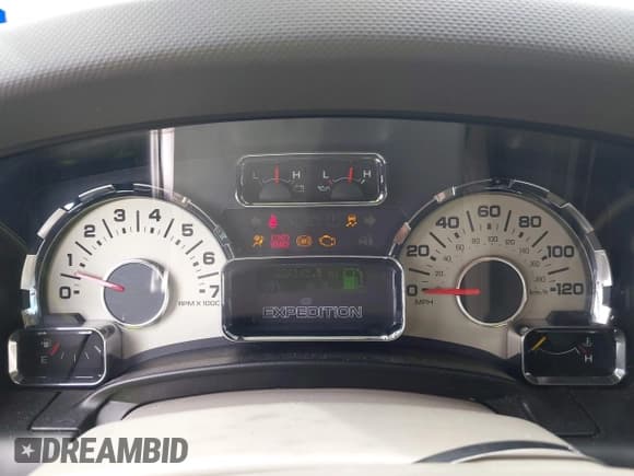 ✅ 2009 Ford Expedition SSV • VIN: 1FMFU16579EB20221 • Lot: 42741874. Listed on IAAI with 224,545 mi. Free auction sales archive from the USA and detailed vehicle history report at DreamBid. Image 7.