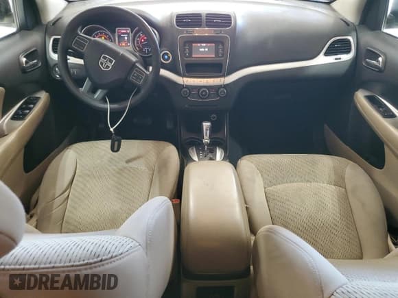 ✅ 2012 Dodge Journey SXT • VIN: 3C4PDDBG9CT289620 • Lot: 91290215. Wystawiony na Copart z przebiegiem 201 335 mil. Bezpłatny archiwum sprzedaży aukcyjnych z USA i szczegółowy raport historii pojazdu na DreamBid. Zdjęcie 8.