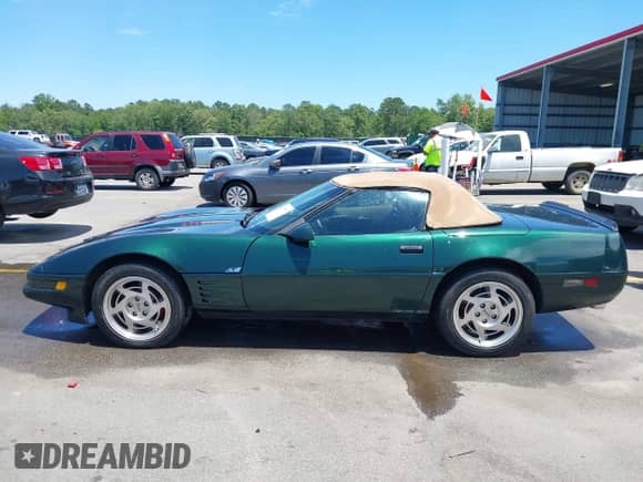 ✅ 1994 Chevrolet Corvette • VIN: 1G1YY32PXR5104737 • Lot: 42273777. Wystawiony na IAAI z przebiegiem 167 399 mil. Bezpłatny archiwum sprzedaży aukcyjnych z USA i szczegółowy raport historii pojazdu na DreamBid. Zdjęcie 14.