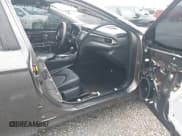 ✅ 2019 Toyota Camry LE • VIN: 4T1B11HK2KU205294 • Лот: 43652792. Опубликован ранее на IAAI с пробегом 99 493 миль. Бесплатный доступ к архиву аукционных продаж из США и подробный отчёт об истории автомобиля на DreamBid. Изображение 5.