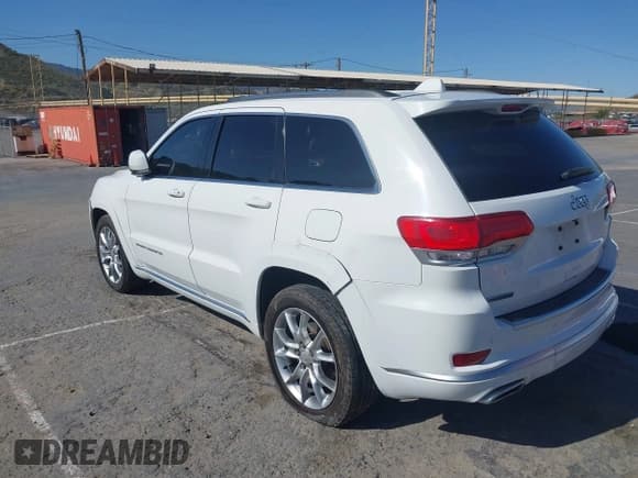 ✅ 2016 Jeep Grand Cherokee • VIN: 1C4RJEJM8GC321506 • Lot: 41969587. Listed on IAAI with 226,072 mi. Free auction sales archive from the USA and detailed vehicle history report at DreamBid. Image 3.