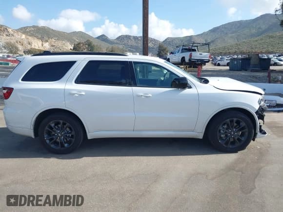 ✅ 2025 Dodge Durango GT • VIN: 1C4RDHDG6SC503177 • Lot: 41946755. Listed on IAAI with 11,319 mi. Free auction sales archive from the USA and detailed vehicle history report at DreamBid. Image 13.