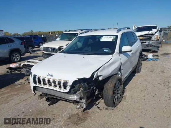✅ 2019 Jeep Cherokee Latitude Plus • VIN: 1C4PJLLBXKD411296 • Lot: 43756441. Listed on IAAI with 94,483 mi. Free auction sales archive from the USA and detailed vehicle history report at DreamBid. Image 2.