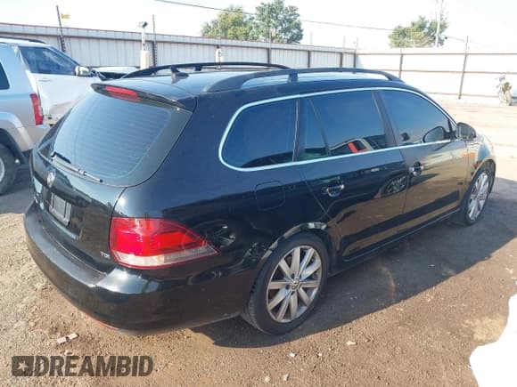 ✅ 2012 Volkswagen Jetta TDI • VIN: 3VWPL7AJ7CM690026 • Lot: 43238895. Wystawiony na IAAI z przebiegiem 142 096 mil. Bezpłatny archiwum sprzedaży aukcyjnych z USA i szczegółowy raport historii pojazdu na DreamBid. Zdjęcie 4.