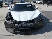 ✅ 2022 Chevrolet Corvette 1LT • VIN: 1G1YA2D48N5101847 • Lot: 60636575. Wystawiony na Copart z przebiegiem 33 510 mil. Bezpłatny archiwum sprzedaży aukcyjnych z USA i szczegółowy raport historii pojazdu na DreamBid. Zdjęcie 14.