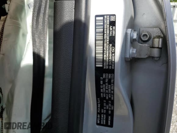 ✅ 2017 Jeep Renegade Sport • VIN: ZACCJBAB8HPE60745 • Lot: 54006975. Wystawiony na Copart z przebiegiem Nie podano. Bezpłatny archiwum sprzedaży aukcyjnych z USA i szczegółowy raport historii pojazdu na DreamBid. Zdjęcie 13.