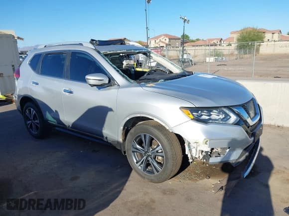 ✅ 2017 Nissan Rogue SL • VIN: 5N1AT2MVXHC881132 • Lot: 42536305. Listed on IAAI with Not provided. Free auction sales archive from the USA and detailed vehicle history report at DreamBid. Image 1.