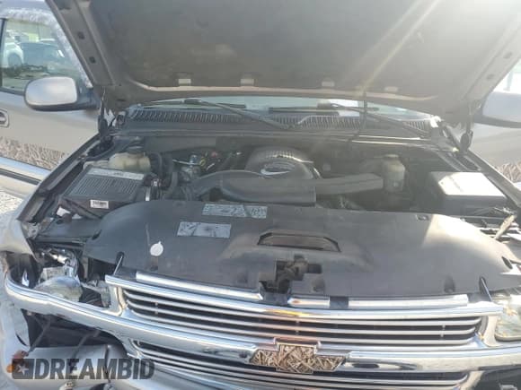 ✅ 2002 Chevrolet Suburban LT • VIN: 1GNEC16Z72J277760 • Лот: 79686394. Опубликован ранее на Copart с пробегом 295 660 миль. Бесплатный доступ к архиву аукционных продаж из США и подробный отчёт об истории автомобиля на DreamBid. Изображение 14.